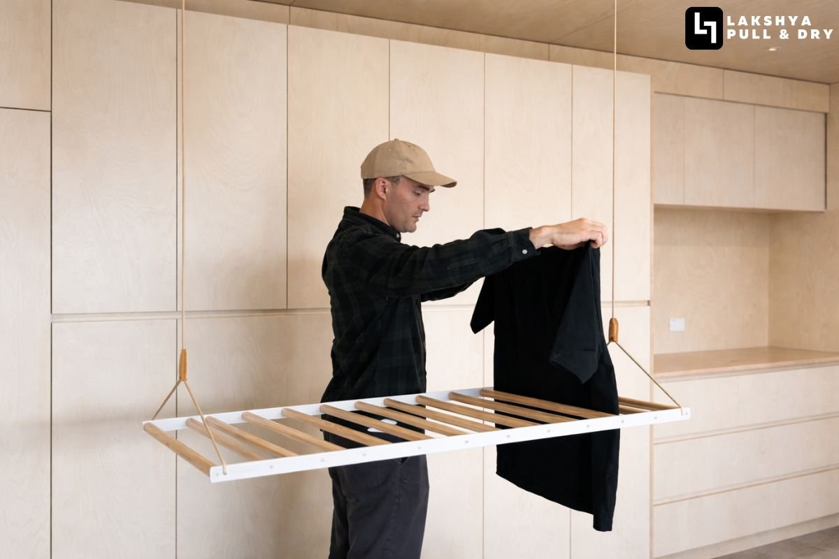 Ceiling-Mounted Drying Rack vs Traditional Drying Methods